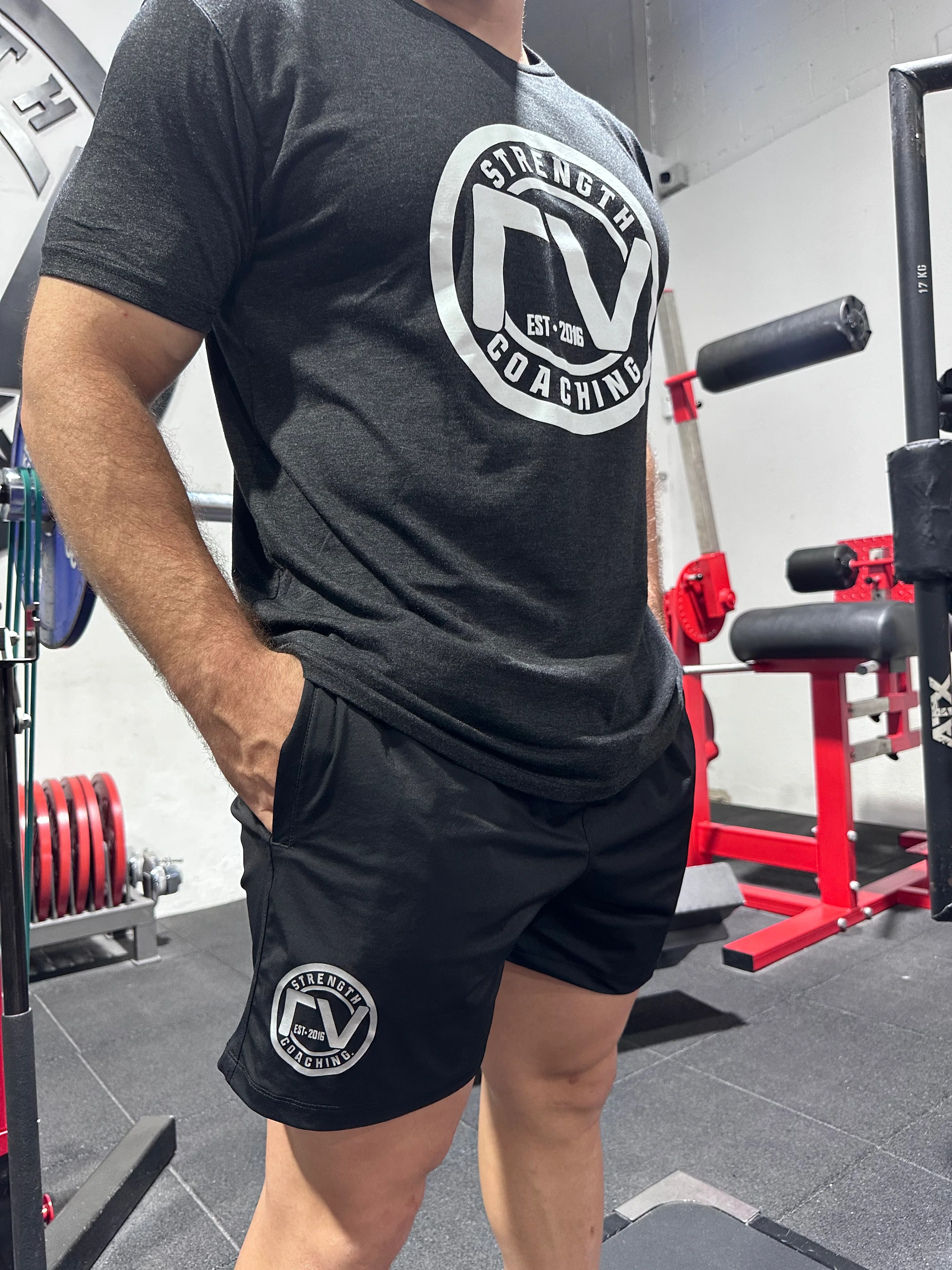 CAMISETA RV - LOGO - NEGRO - Image 3